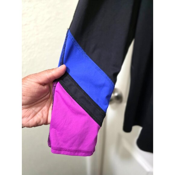 Livi BY Lane Bryan V-Neck Active Long Sleeve Top Colorblock Cuffs Black/Purple/B - Picture 4 of 7
